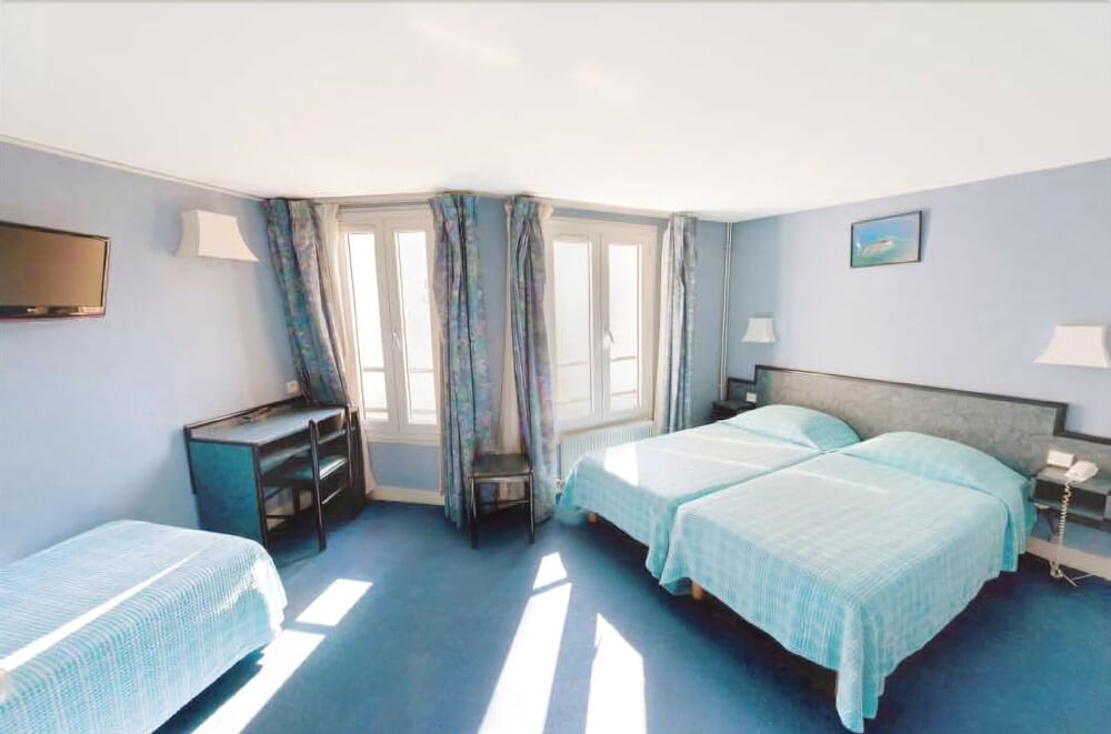 ROOM, TRIPLE