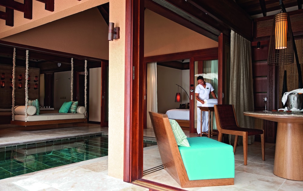 Constance Ephelia Seychelles 48/86