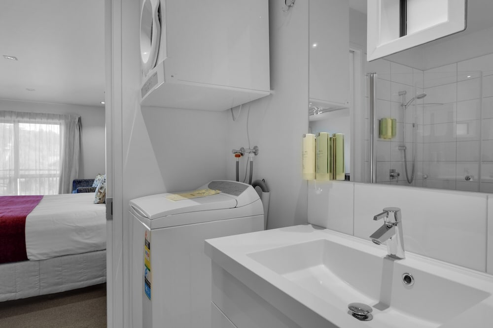 Delorenzo S Studio Apartments 71/72