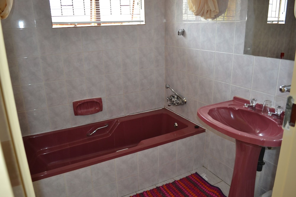 Kamogelo Guest House 3/47