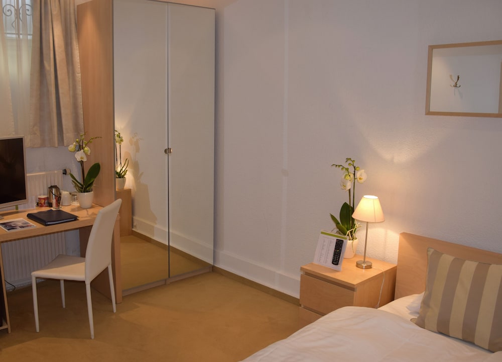 Villa Toscane Hotel 44/62