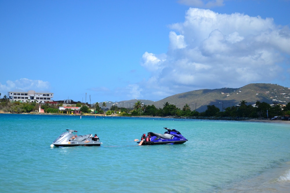 Emerald Beach Resort 32/74