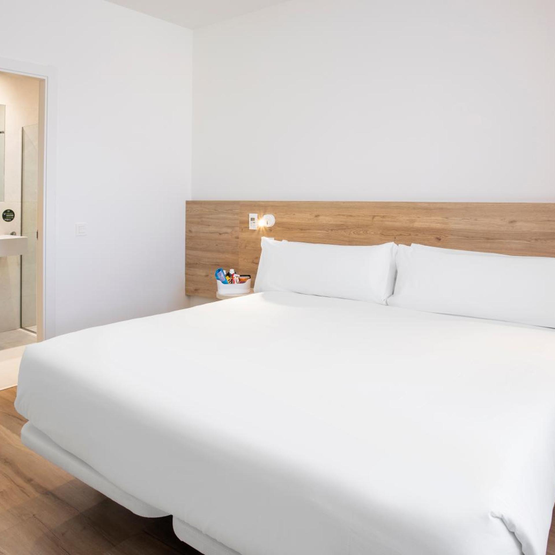غرفة سوبيريور بسرير مزدوج، B&B HOTEL Ecija 3/9