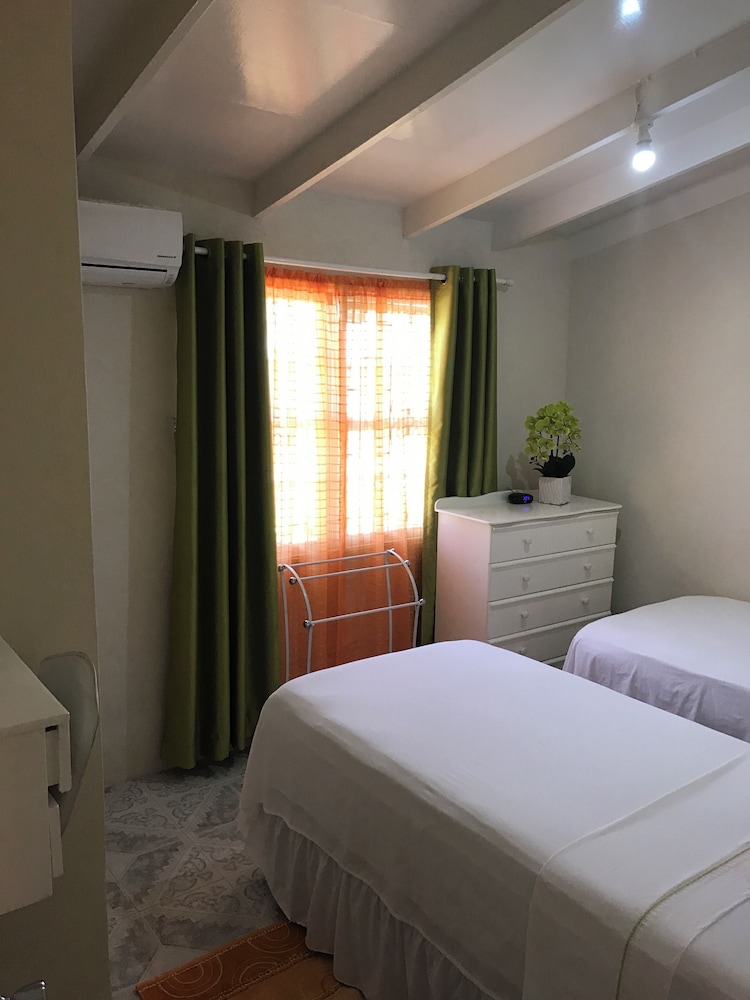 Hopeville Guest House Barbados 8/25