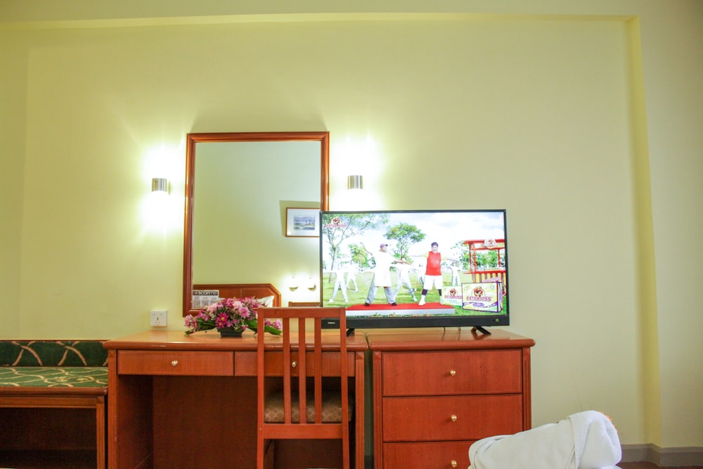 Hotel Sandakan 66/75