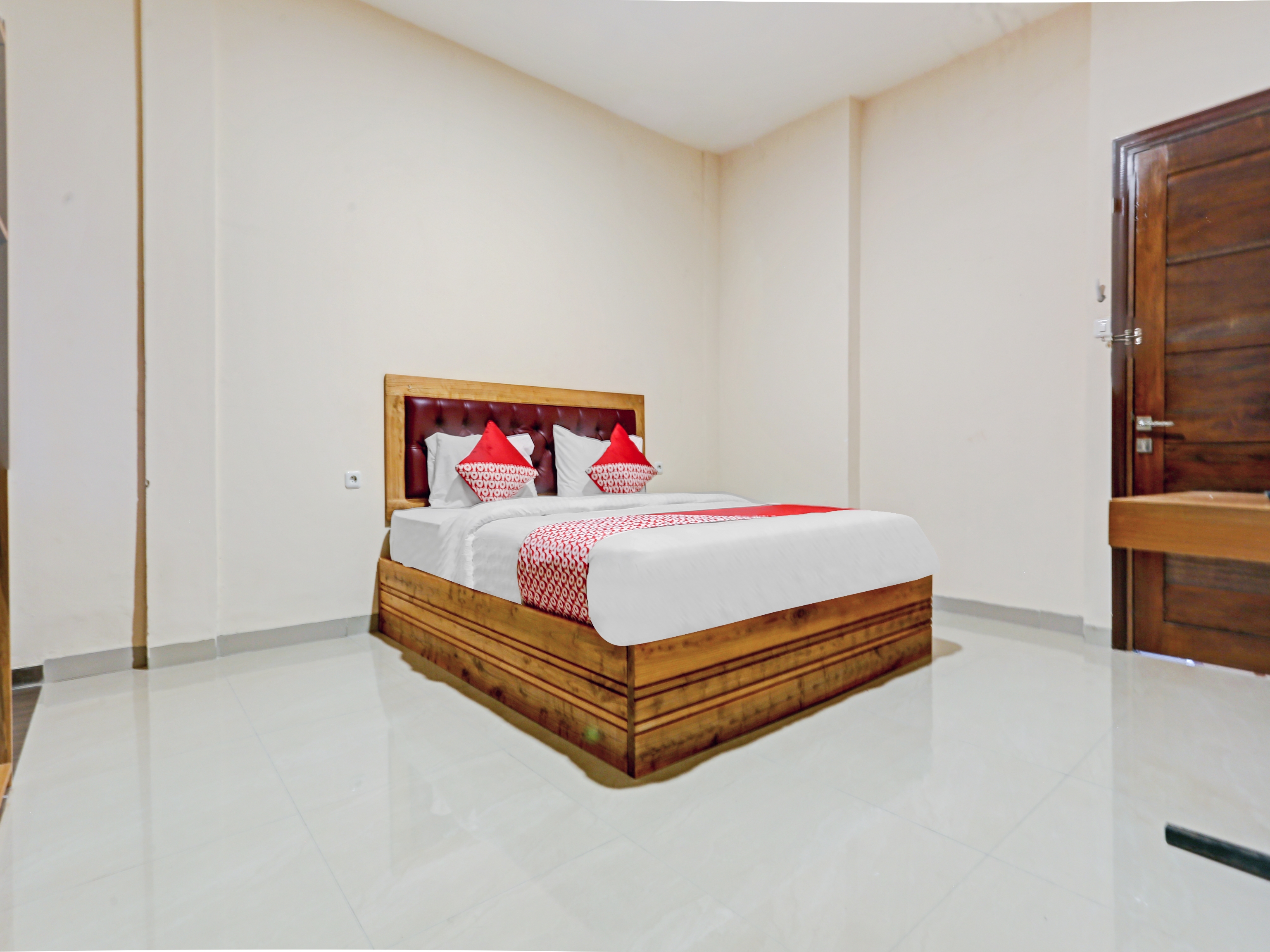 OYO 90428 Remington Hostel 22/41