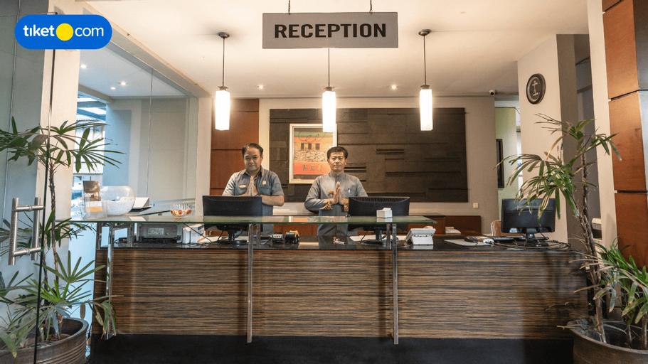 Capital O 874 Hotel Nyland Pasteur 8/30