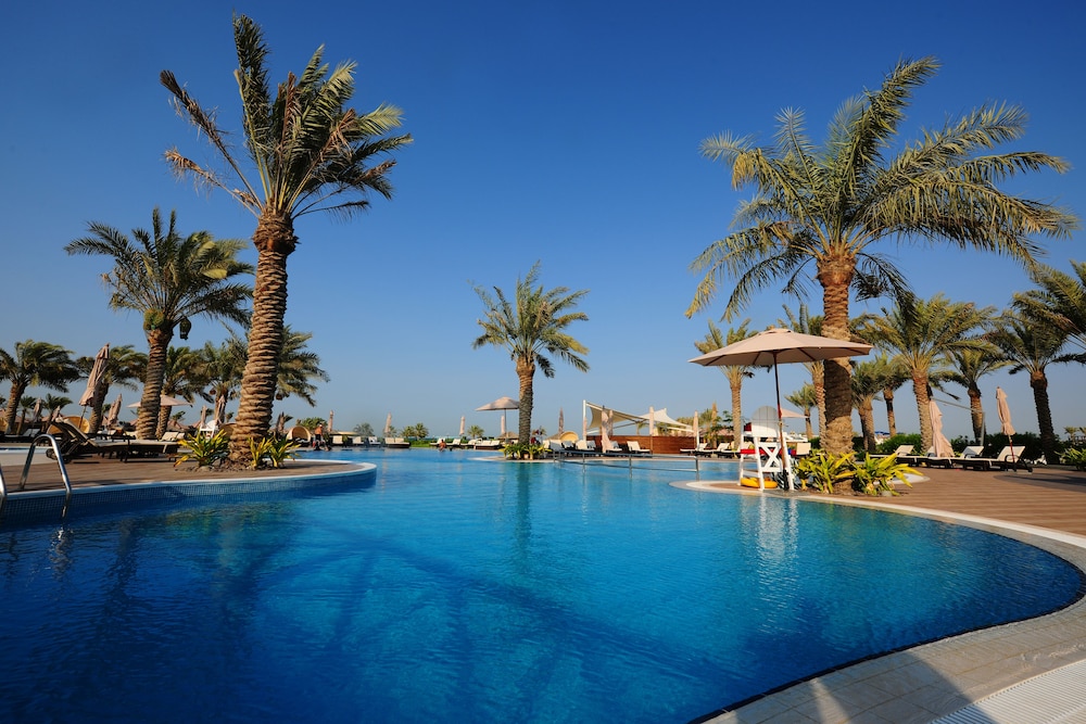 Al Bander Hotel & Resort 44/50