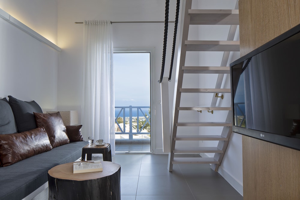 Loizos Apartments 38/50