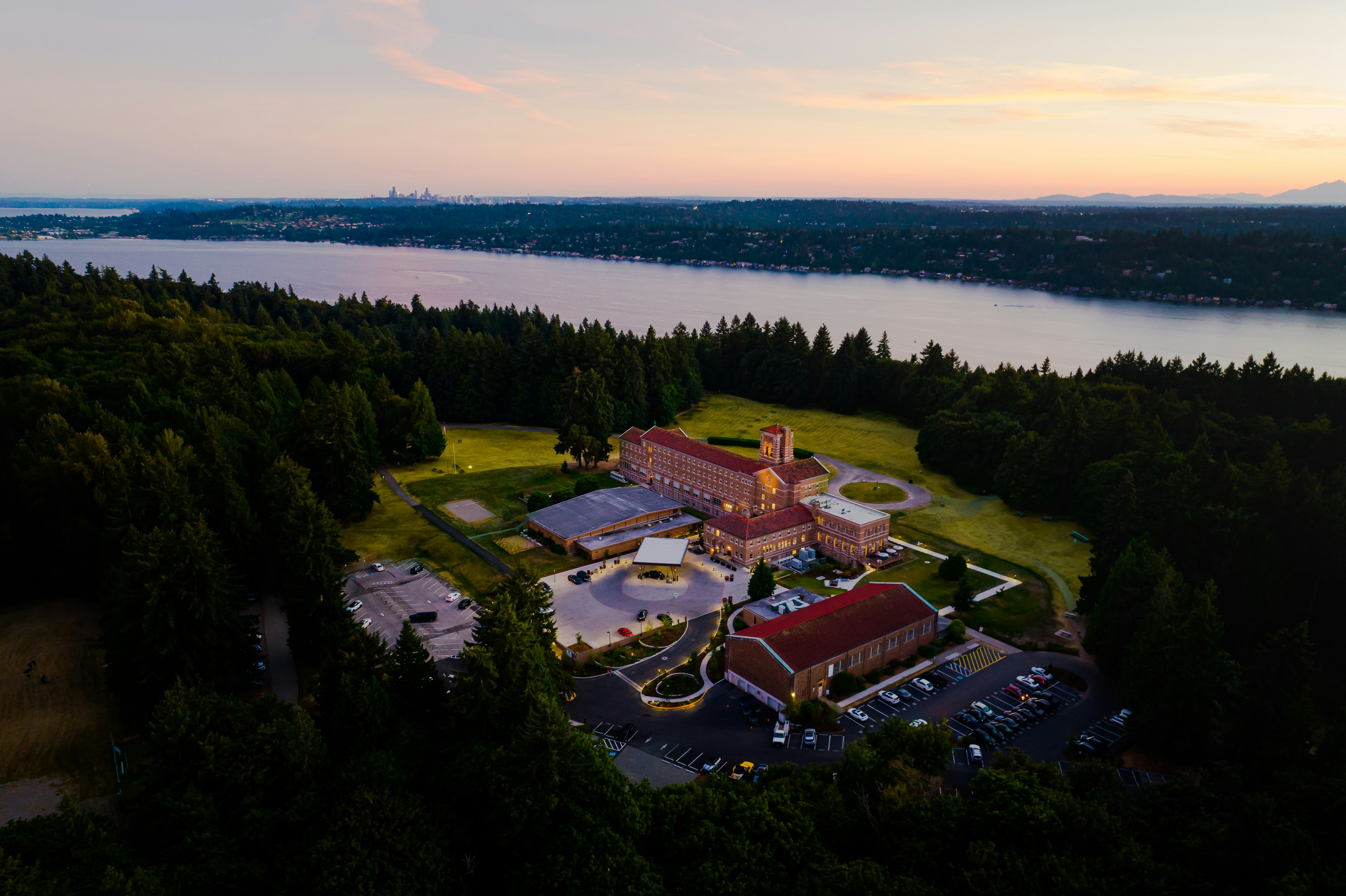 The Lodge at St Edward State Park 47/50
