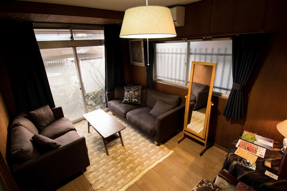 Jizo House 32/48