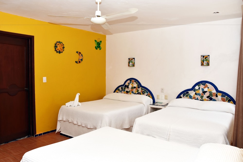 Hotel Mary Carmen 15/72