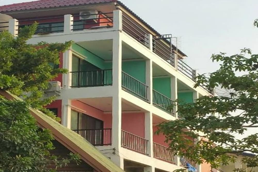 Ocean View Resort - Koh Sichang photo1
