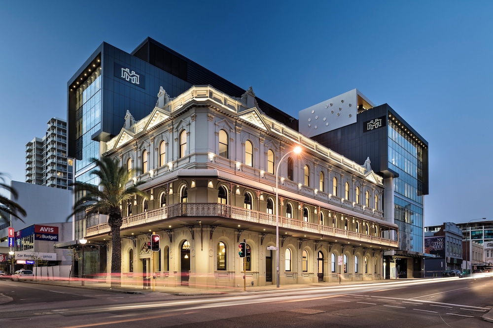 The Melbourne Hotel 4/69