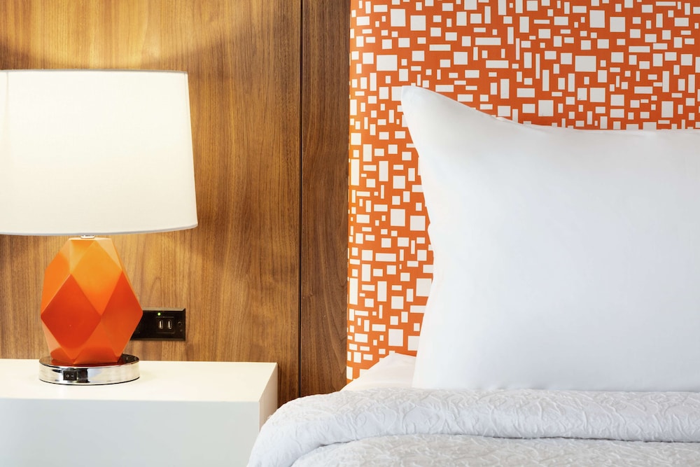 Hampton Inn & Suites Houston-Cypress Station 14/29