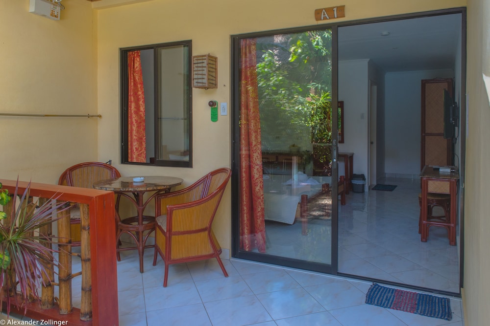 Alona Vida Beach Resort 45/64
