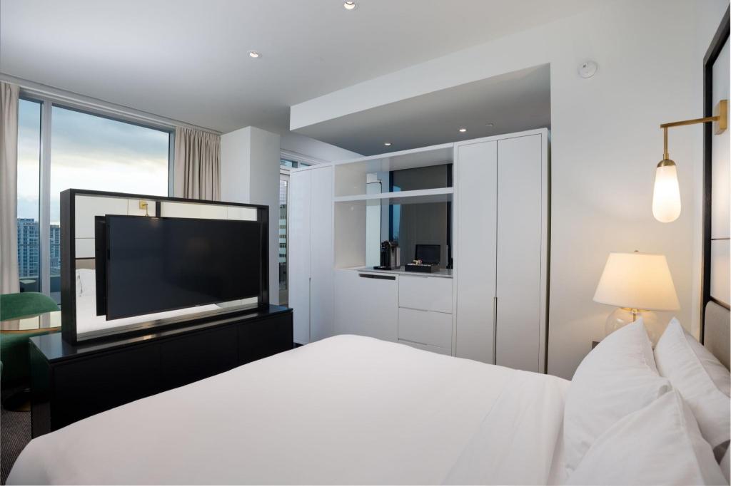 Roof Top, Junior Suite, King Bed, City View, Terrace, Top Floor