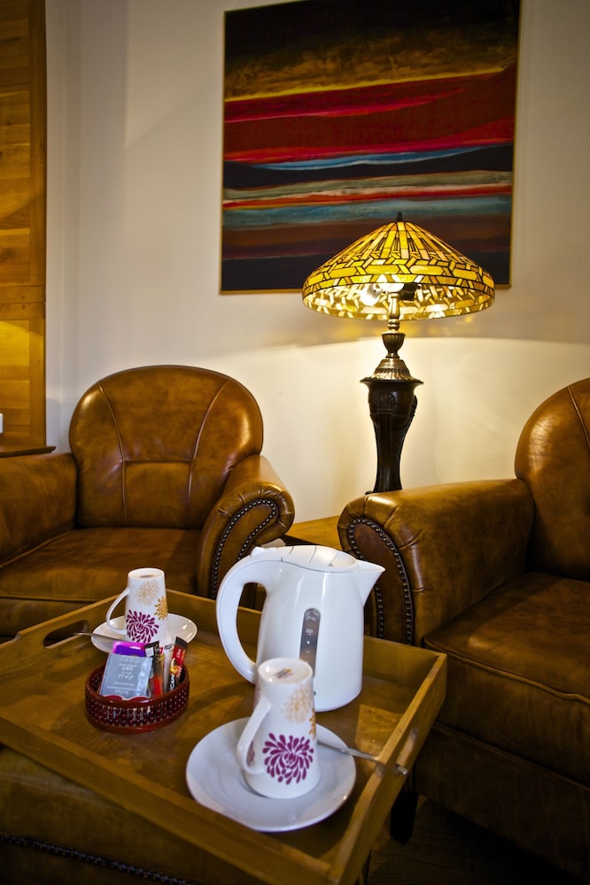Rembrandt Hotel 33/49