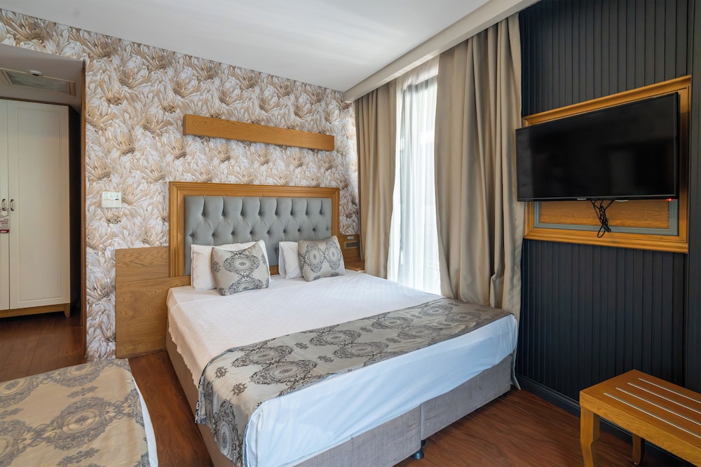 غرفة رباعية، Eliza Hotel 4/10