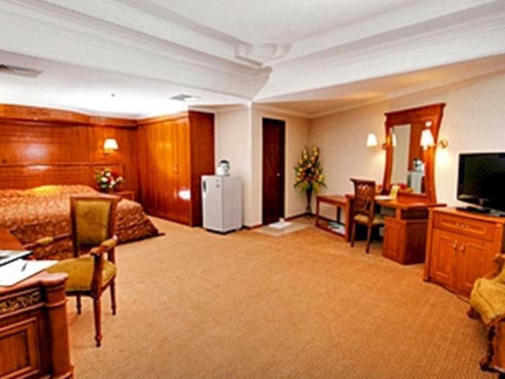 Madani Hotel Medan 14/23
