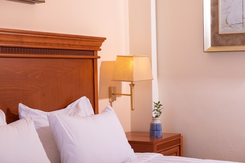 Avalon Palace Hotel by GHH 14/70