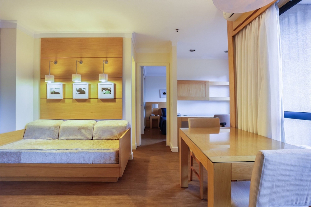 Esuites Congonhas by Atlantica 50/85