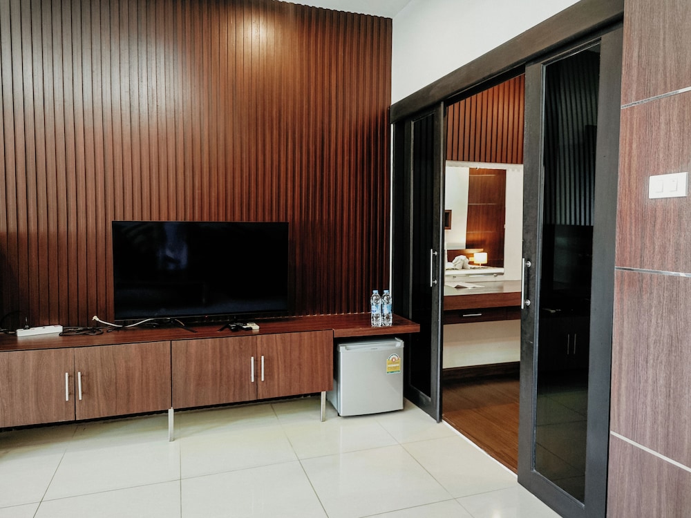 RAWAI GRAND HOUSE 38/50