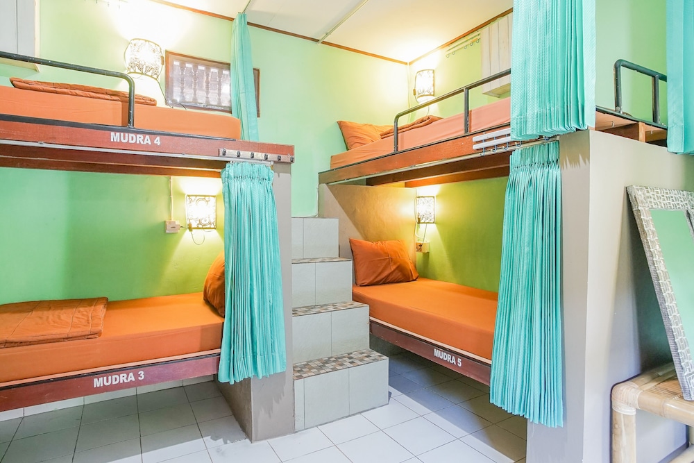 Padi-Padi Backpackers Home 24/50