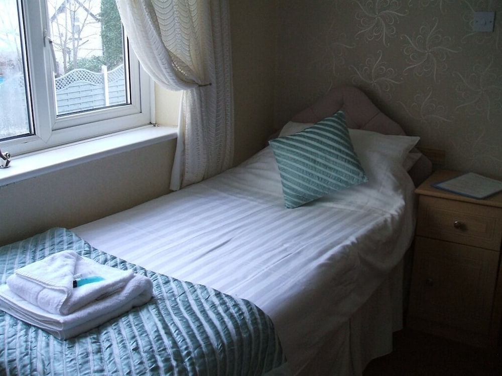 The Winchmore Hotel 8/46