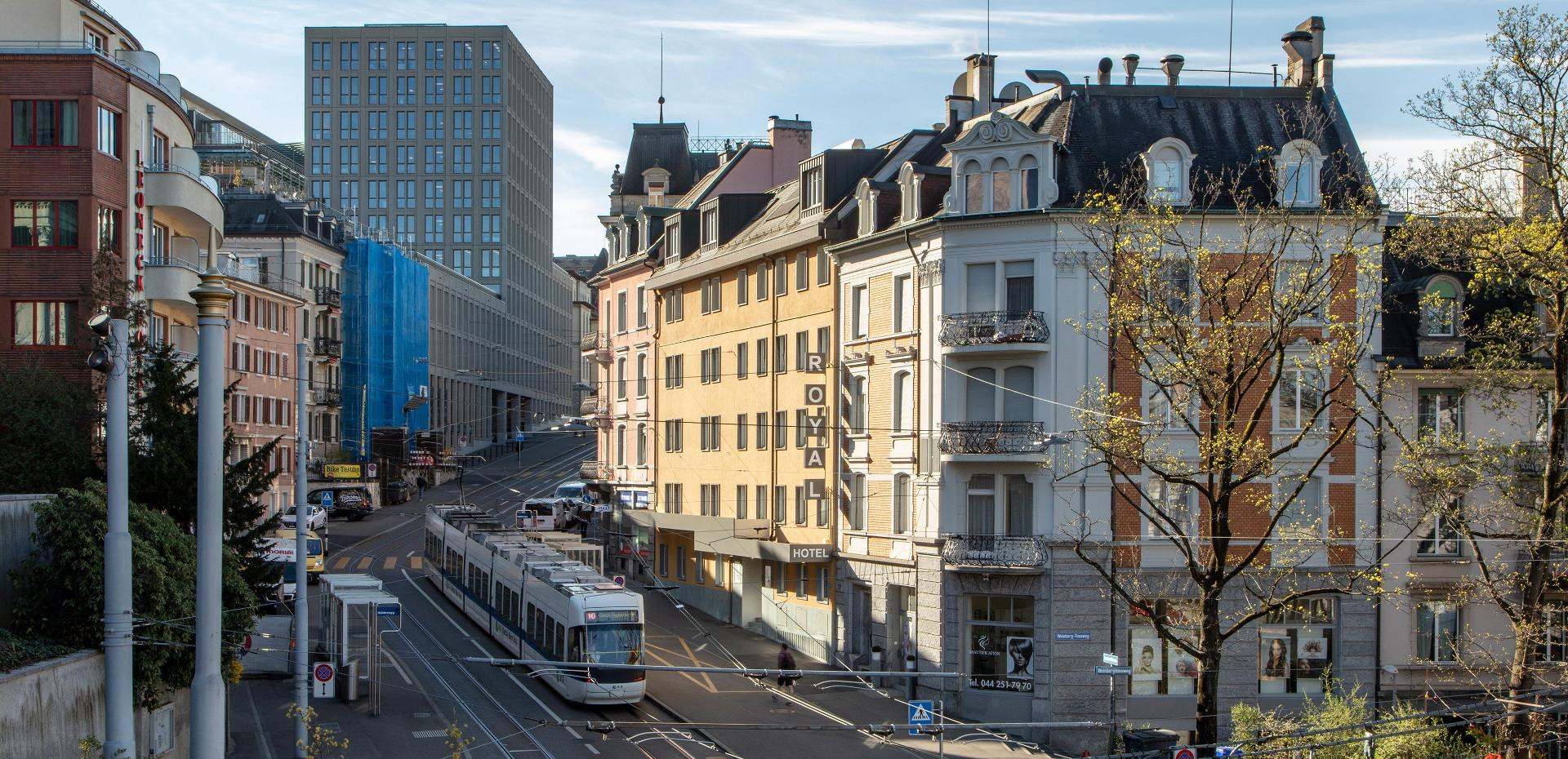 Royal Hotel Zurich 18/19