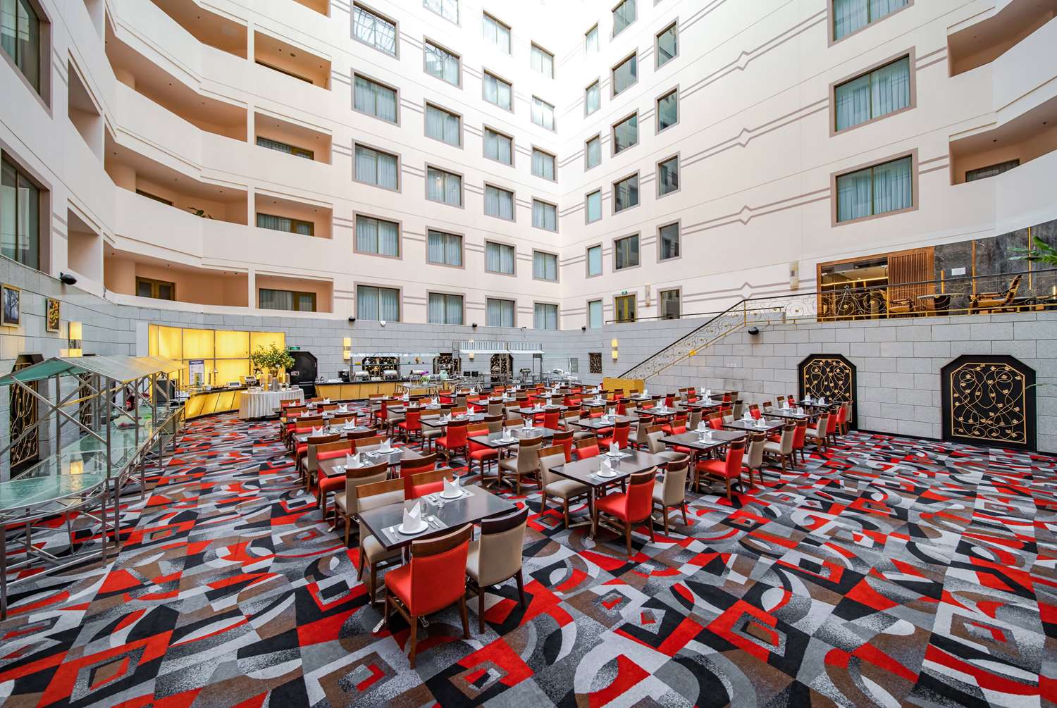 Howard Johnson by Wyndham Paragon Hotel Beijing 37/40