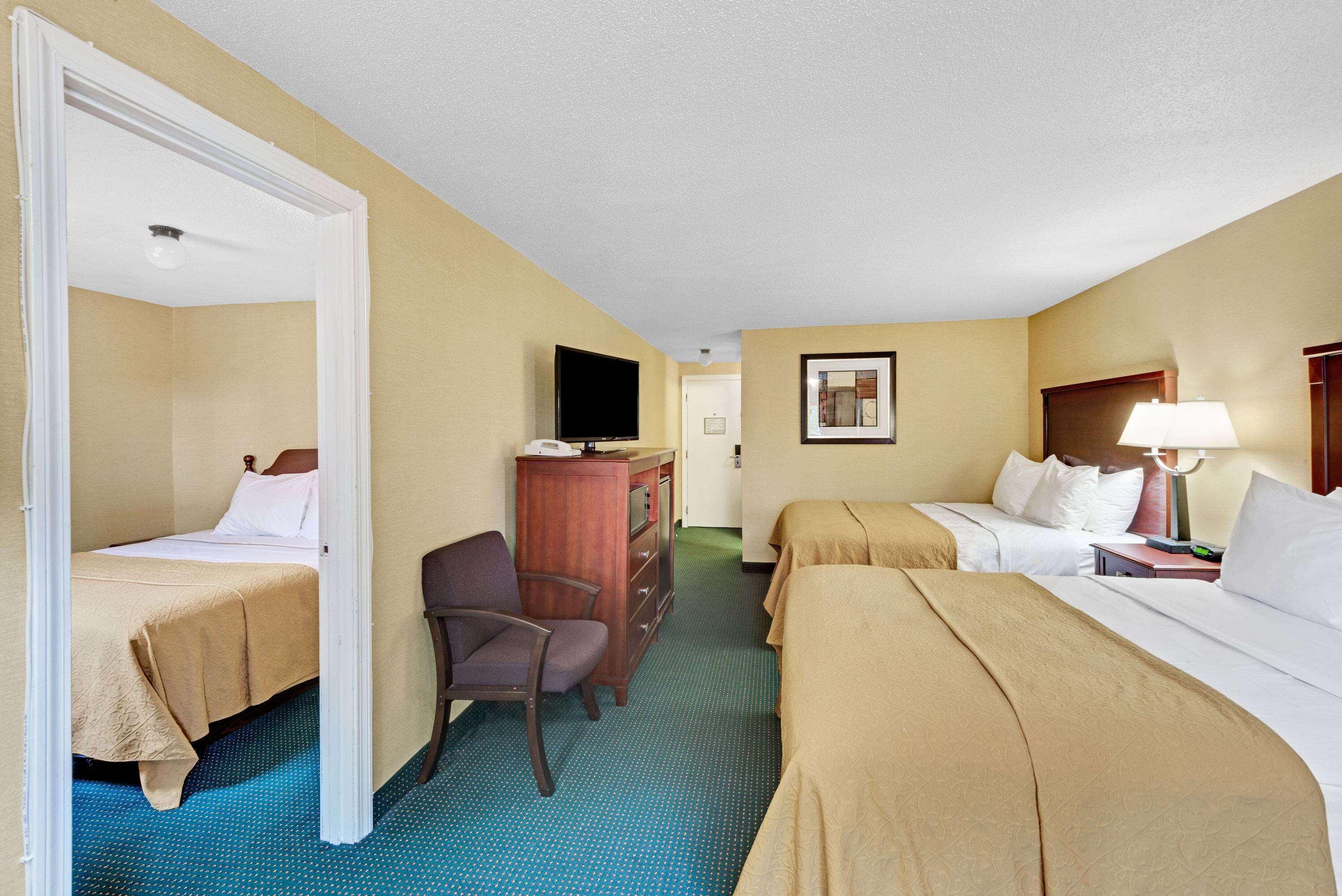 Ramada by Wyndham Kittery thumb 4