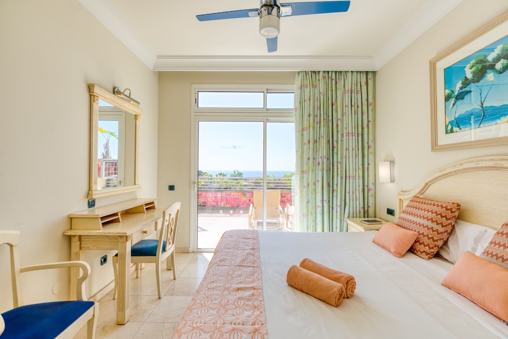 Holiday Club Playa Amadores 25/65