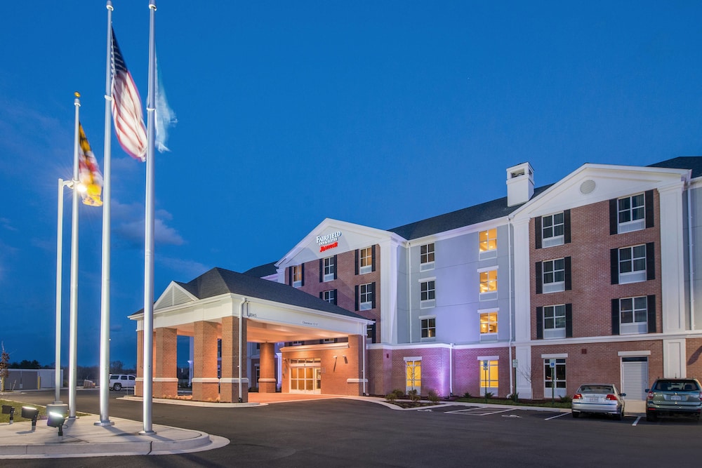 Fairfield Inn Suites Easton 1/44