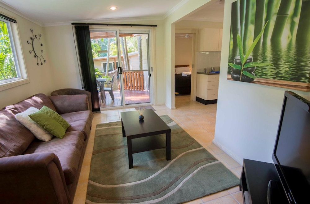 THE PALMS AT AVOCA 17/42