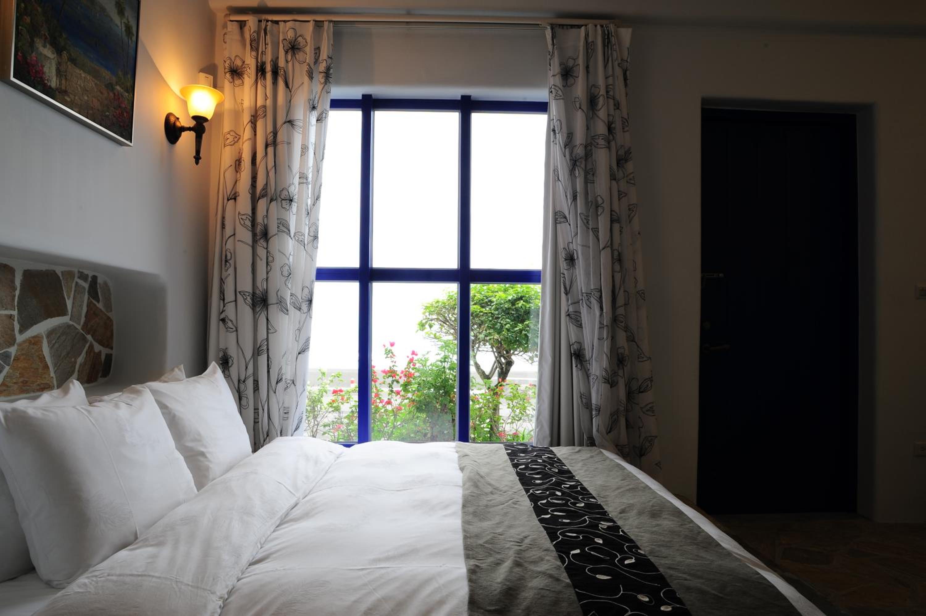 Room, Double Bed