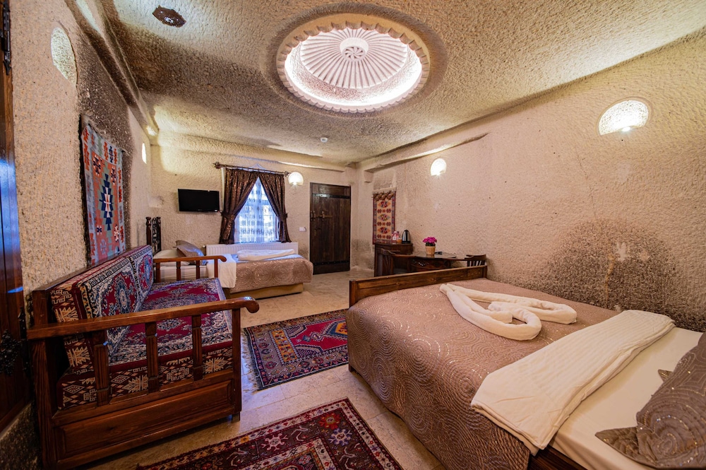 Safran Cave Hotel 35/50