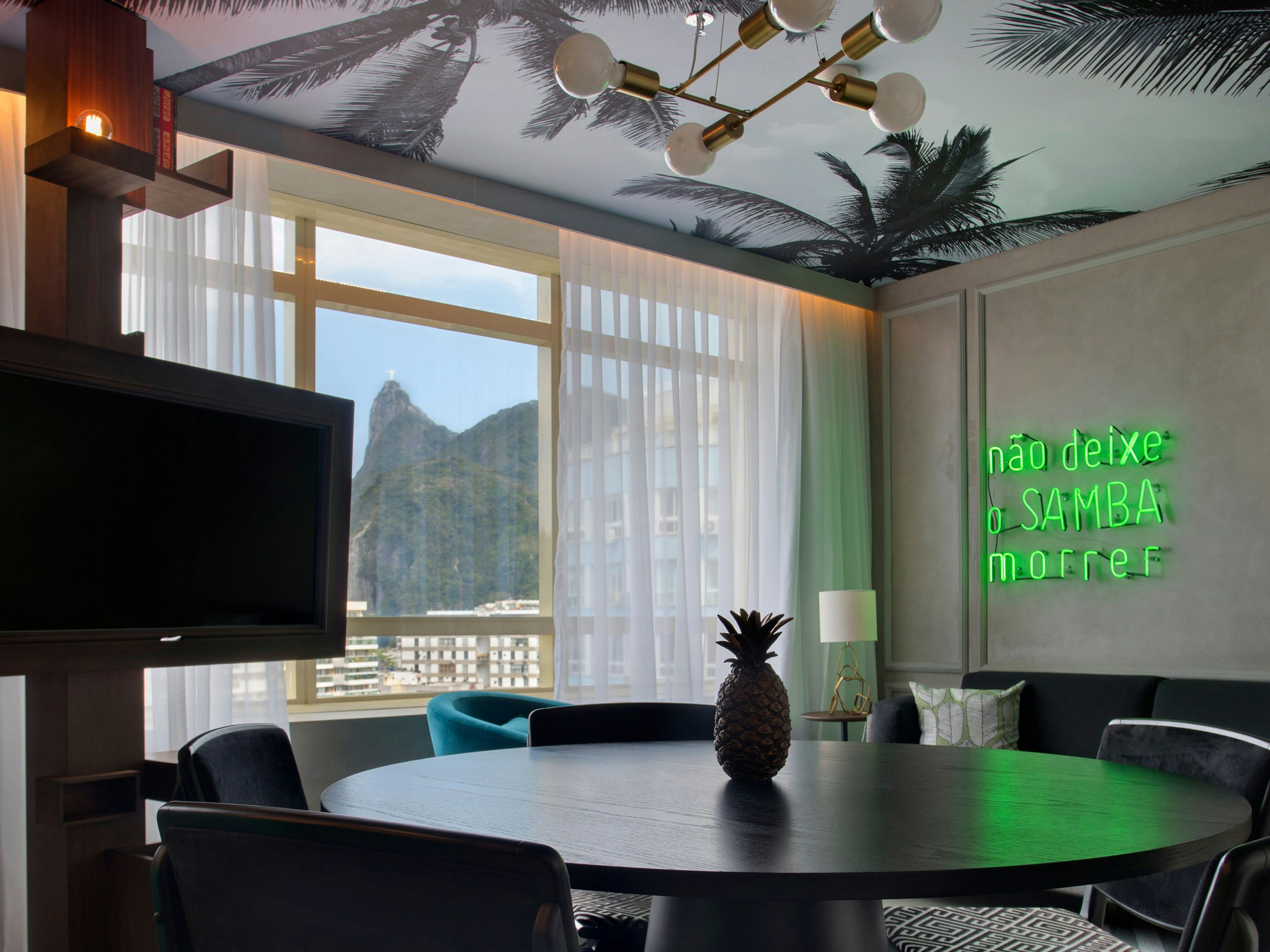 Yoo2 Rio de Janeiro, Tapestry Collection by Hilton 34/42