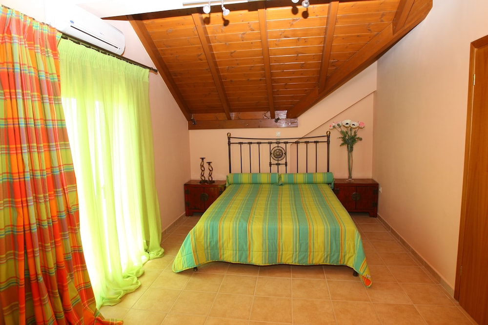 Erofili Villas 9/50