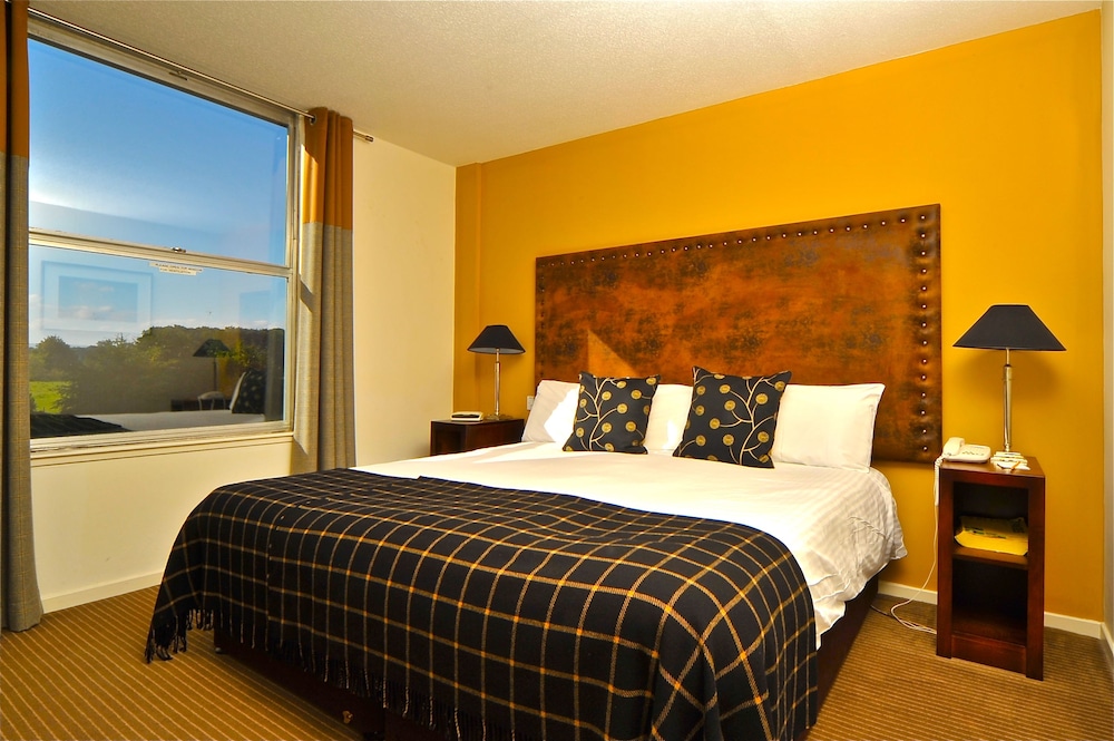 Eight Acres Hotel 5/39