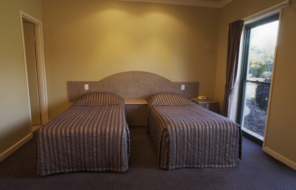 Yarrawonga Mulwala Golf Club Resort 29/86