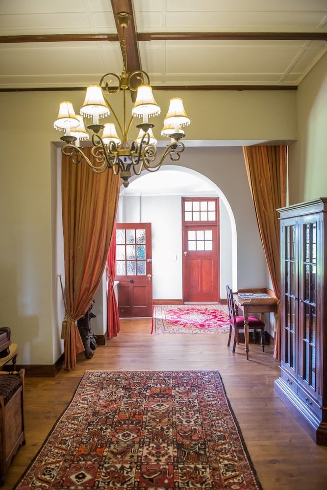 Excelsior Manor Guesthouse 8/50