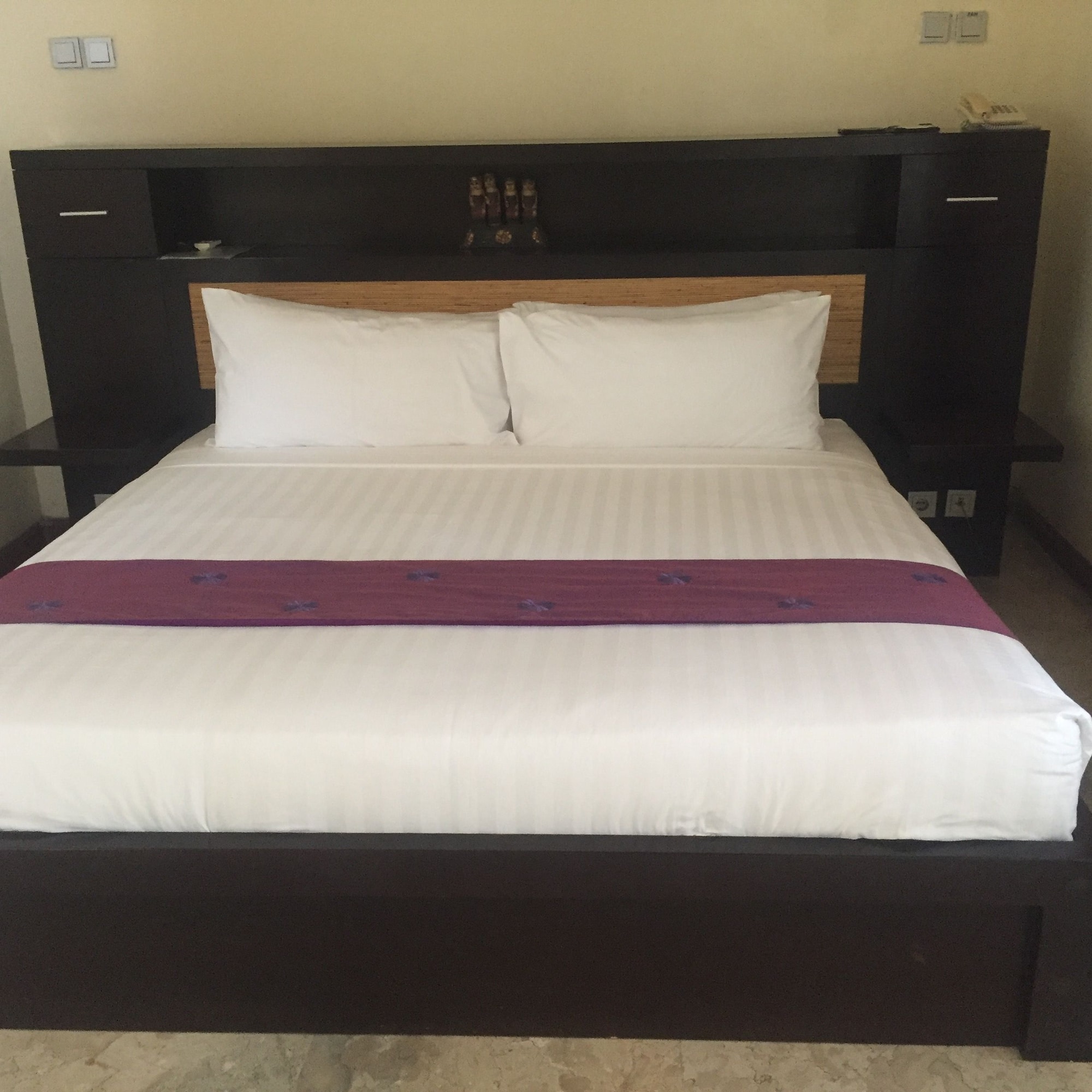 1 BEDROOM, APARTMENT