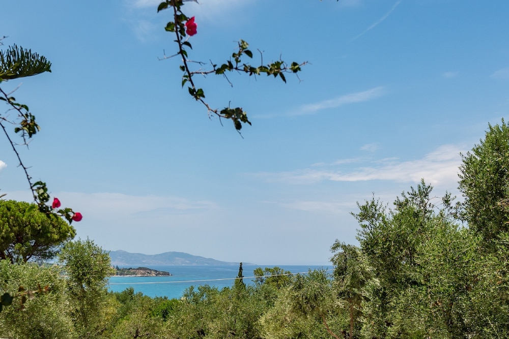 Ionian Aura Apartments 34/50