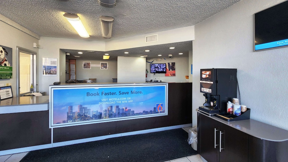 Lobby at Studio 6 Houston, Tx-Medical Center/Reliant Park, HOUSTON - TX