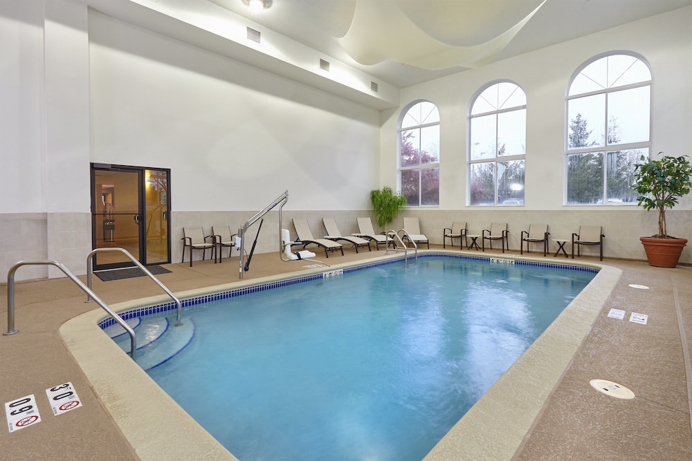 Holiday Inn Express Hotel And Suites Chicago Libertyville 3/63