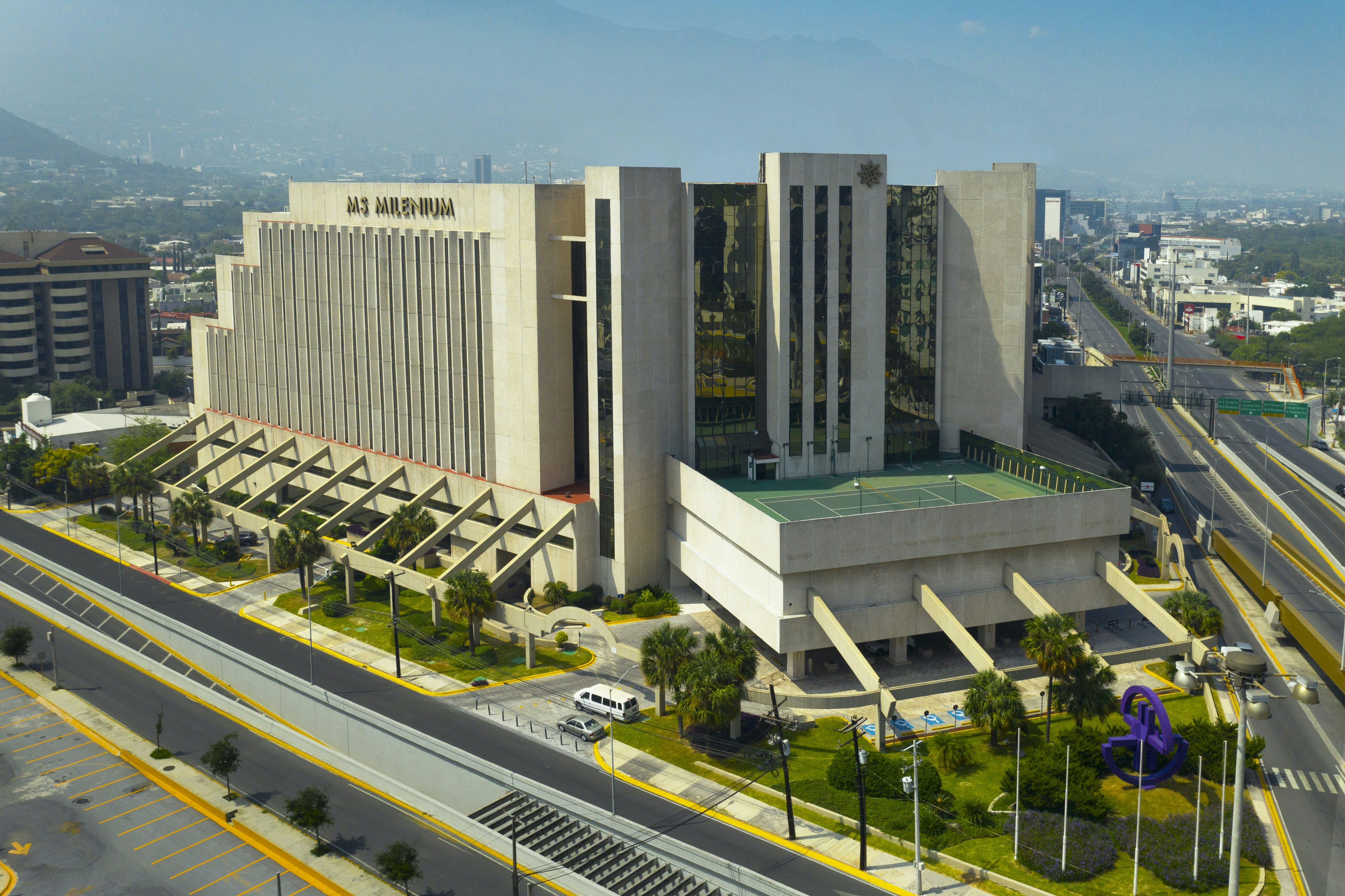 MS Milenium Monterrey Curio Collection by Hilton 3/77