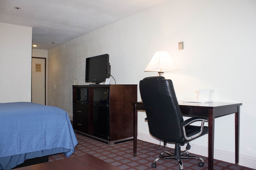 Quality Inn Mammoth Lakes 34/37