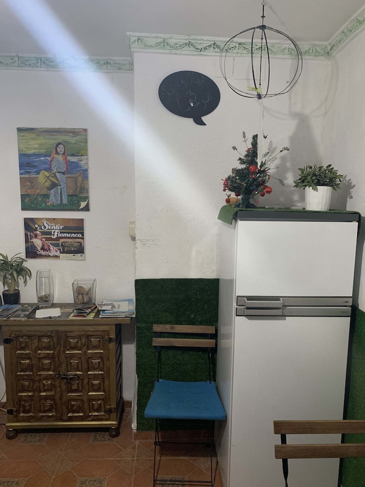 Pension Giraldilla 10/67