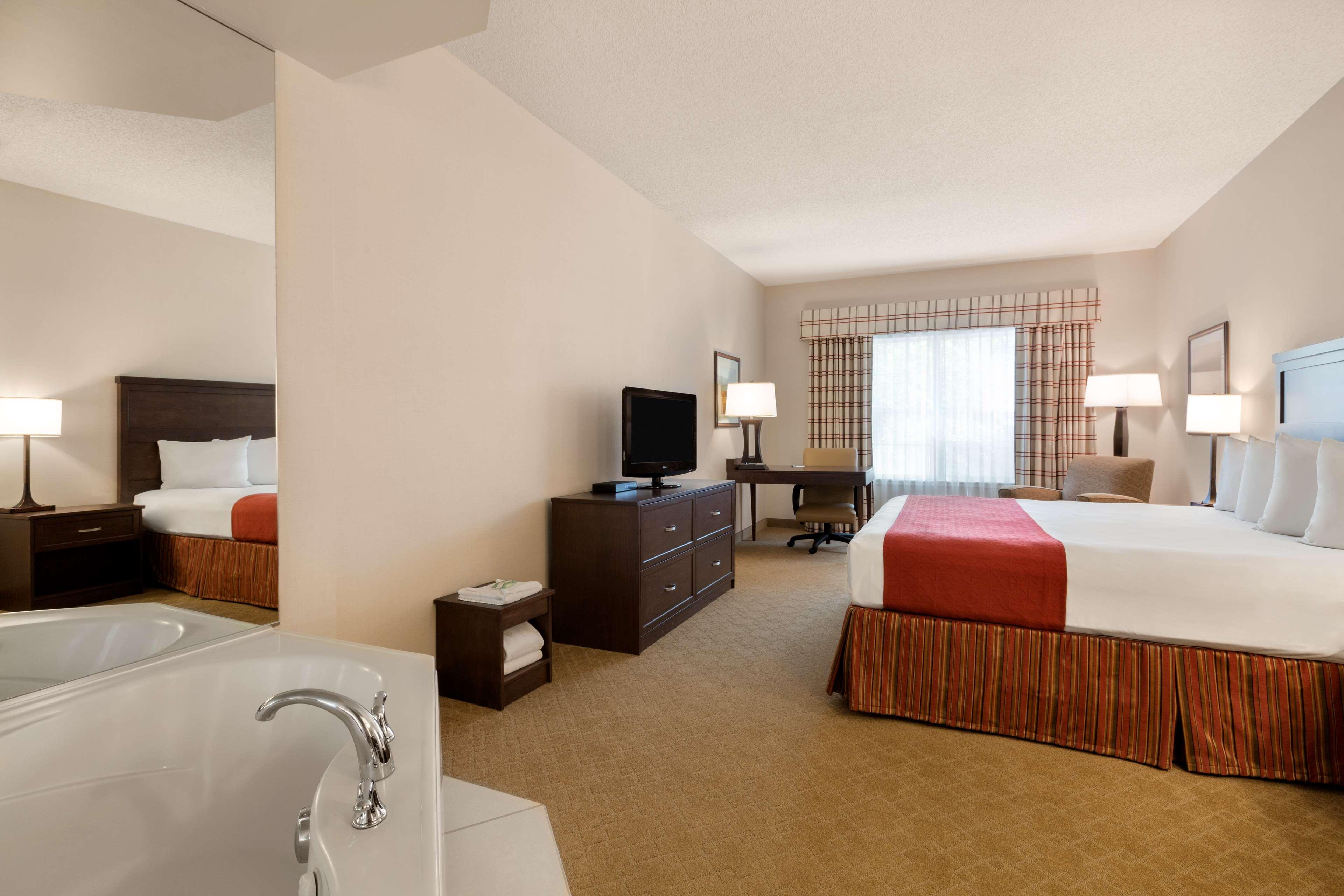 SUITE, 2 QUEEN BEDS